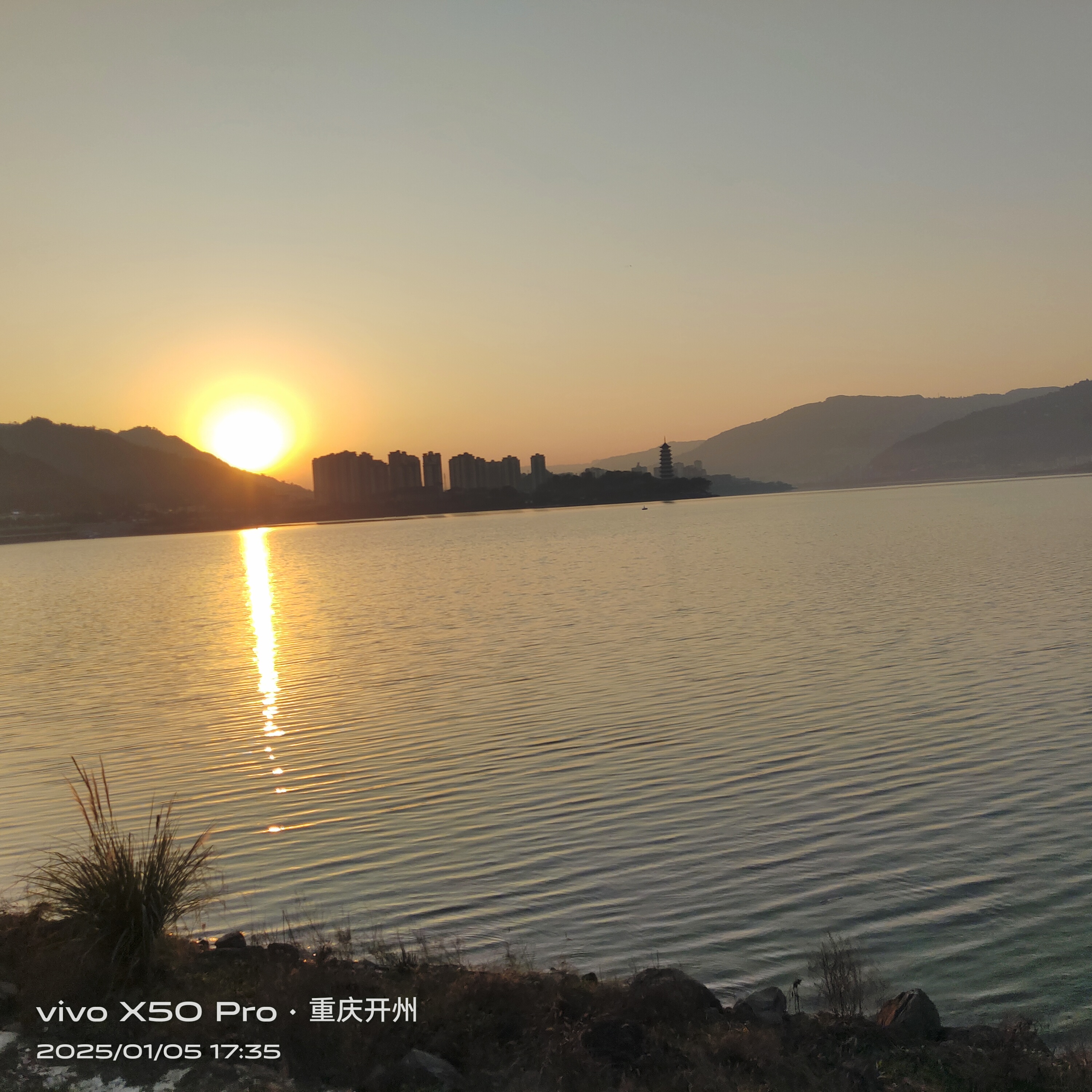 《我用我笔写开州》